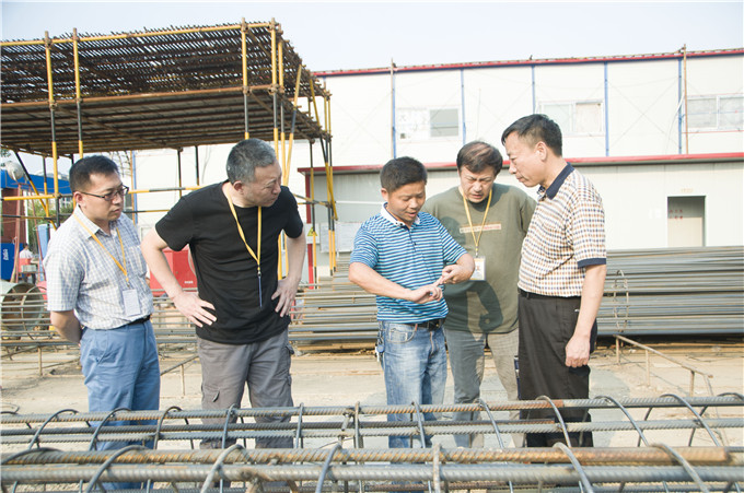 集團紀(jì)委檢查愛濤文創(chuàng)中心項目建設(shè)