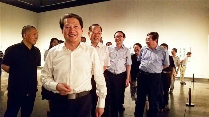 “大愛如濤——江蘇省文化系統(tǒng)賑災(zāi)義賣書畫作品展”今在省美術(shù)館揭幕