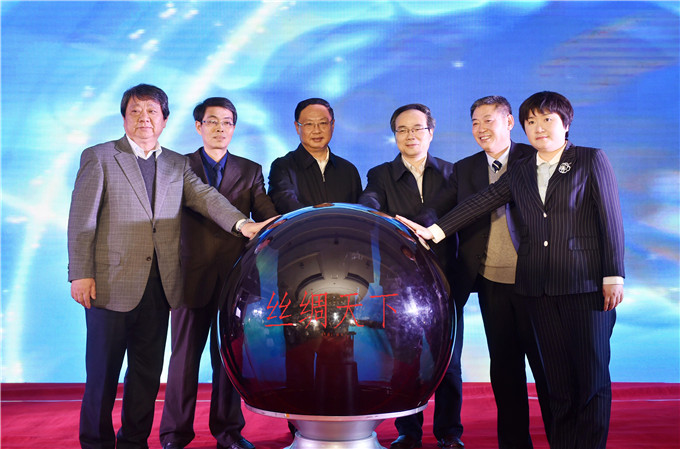 “交匯點(diǎn)?絲綢天下”頻道為“一帶一路”織錦添彩