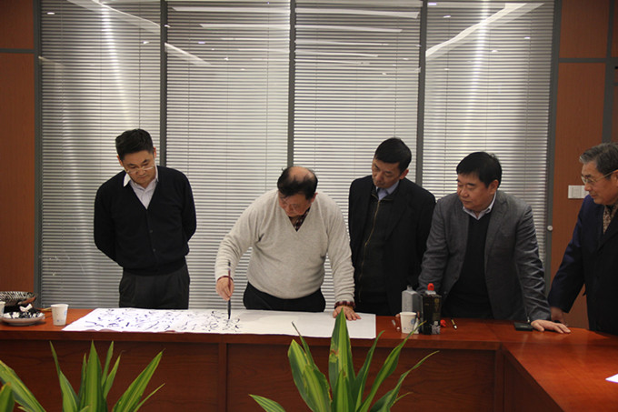 蘇豪控股組織開(kāi)展送“?！?、送“春聯(lián)”活動(dòng)