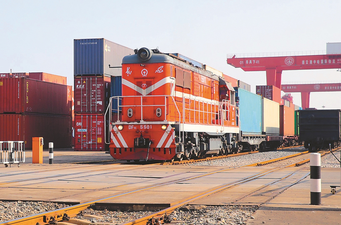 新華日報  蘇豪控股集團黨委書記、董事長周勇：全面開啟建設(shè)世界一流企業(yè)新征程.png